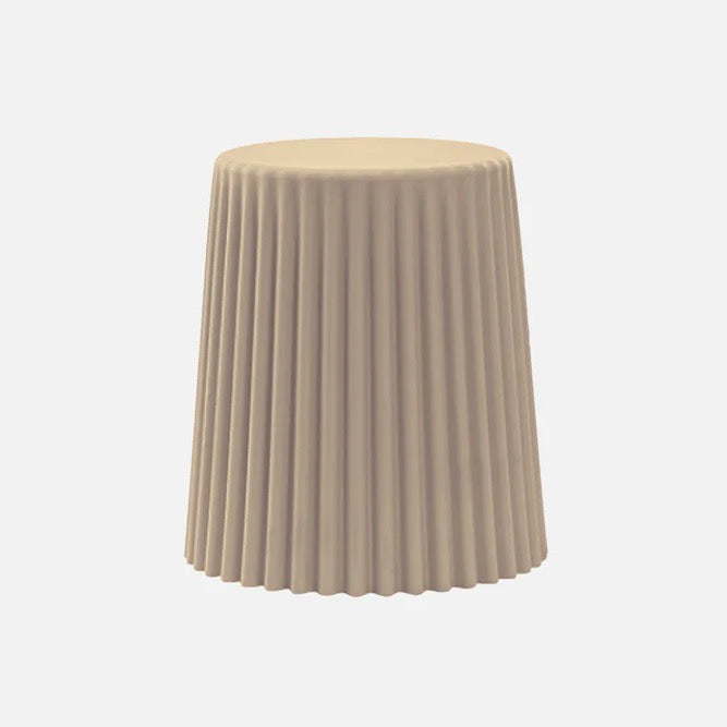 Tom Stool | Nude