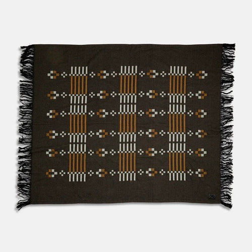 Pony Rider | Alpine Retreat Throw | Black