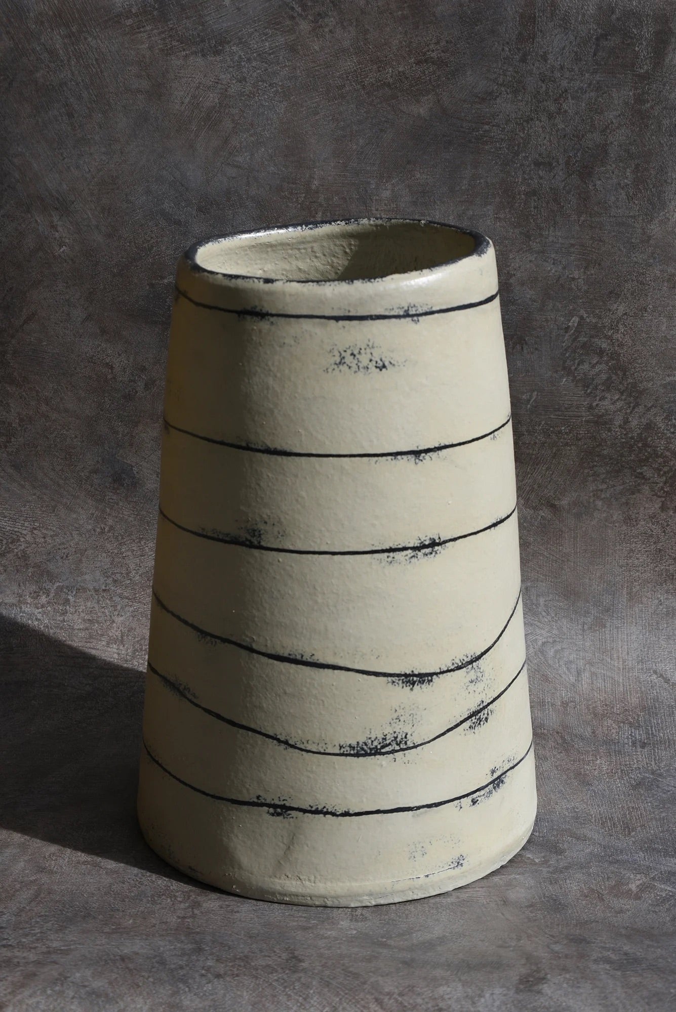 Iris Slab Vase | Horizontally Stripe