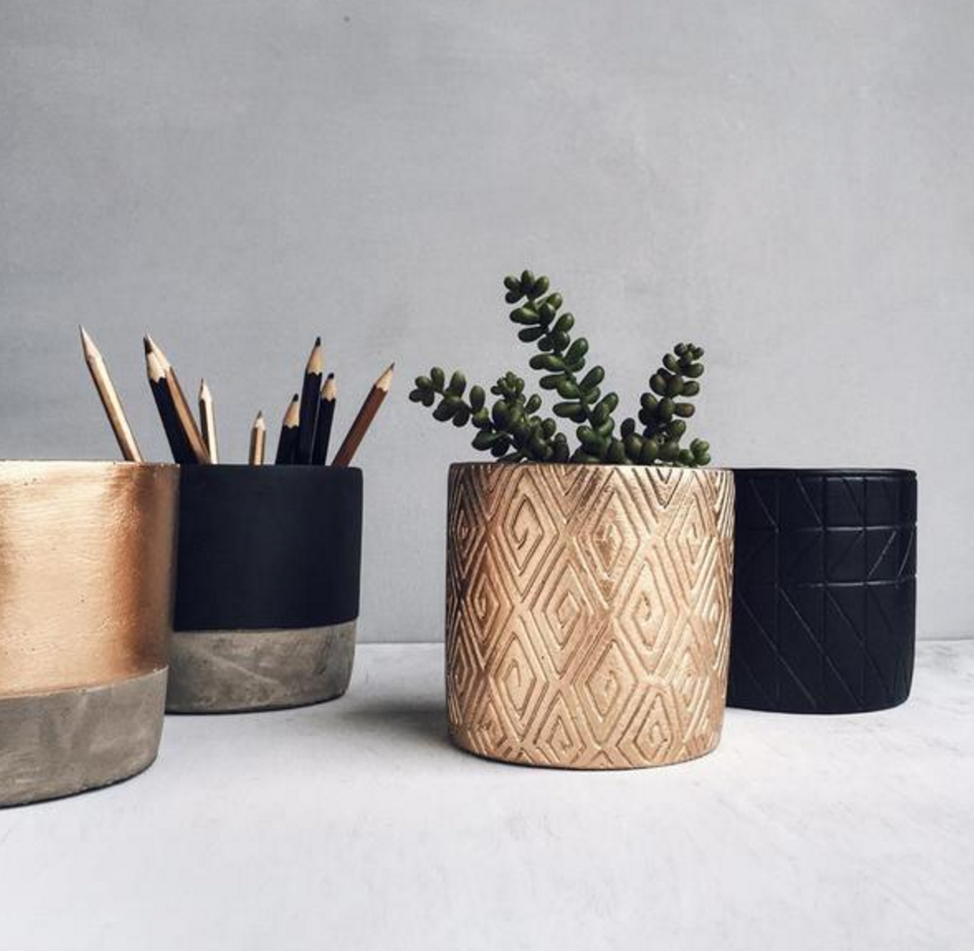 White Moose Concrete Planter - Black Aztec 13cm