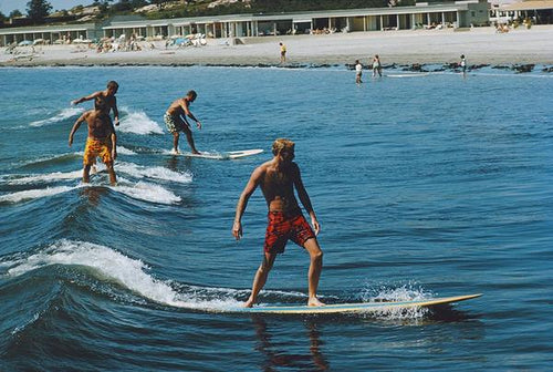 Slim Aarons - Surfing Brothers
